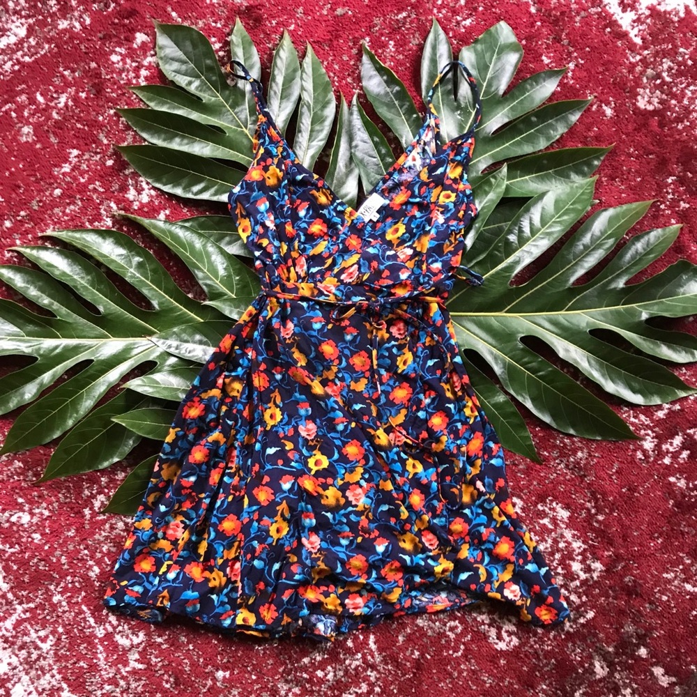 XIX Palms Short Wrap Dress small